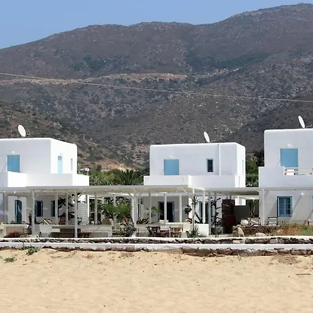 The Three Villas Willa Ios